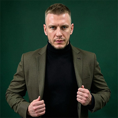 Игорь Демочкин, Директор по работе с артистами. Помог многим начинающим артистам с нуля получить миллионы прослушиваний.